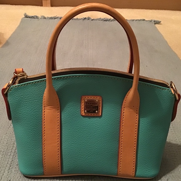 Dooney & Bourke Small Leather Purse - Picture 1 of 2